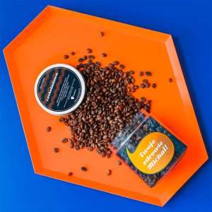 Cup&You Gotowy zestaw prezentowy personalizowana Kawa PREMIUM białe opakowanie 200g uniwersalny prezent upominek dla chłopaka dziewczyny ukochanej żony dziadka na urodziny imieniny imprezę 4
