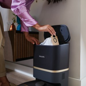 Robot sprzątający ACV PHILIPS HomeRun seria 7000 robot odkurzający z funkcją mycia czarny XU7100/01 XU7100/01 (8720389020445) 7