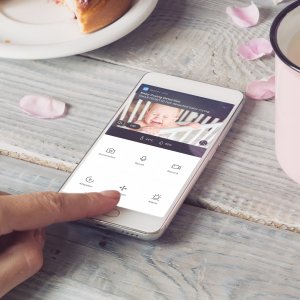 Alecto WLAN-Babyphone mit Kamera weiß/grau 13