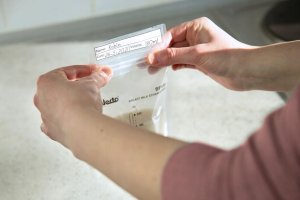 Alecto Worek do przechowywania mleka matki 220 ml, 100 szt. 12