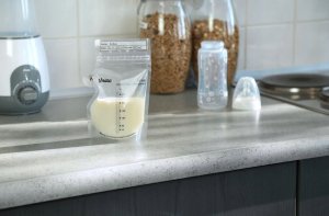 Alecto Worek do przechowywania mleka matki 220 ml, 100 szt. 6