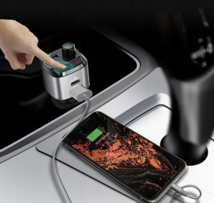 TRANSMITER SAMOCHODOWY FM BLUETOOTH ZESTAW GŁOŚNO MÓWIĄCY ŁADOWARKA QC 3.0 4