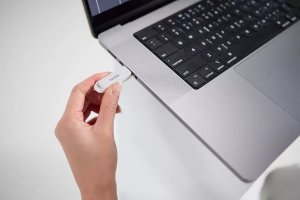 Pendrive SanDisk Phone Drive, 1 TB  (SDIXS0N-1T00-GN6NE) 4