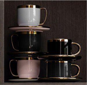 Filiżanka ze spodkiem i łyżeczką HOMLA SINNES 200 ml - Szmaragdowa 12