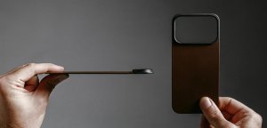 NOMAD Magnetic Leather Back - nakładka magnetyczna na iPhone 17 Pro kompatybilna z MagSafe, skóra Horween (rustic brown) 5