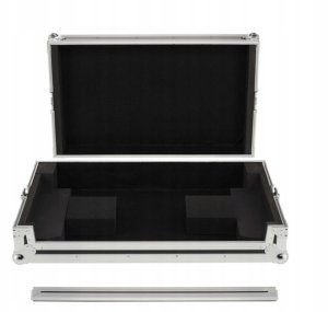 Zestaw Denon DJ SC Live 4 4-kanałowa konsola DJ z walizką transportową 15