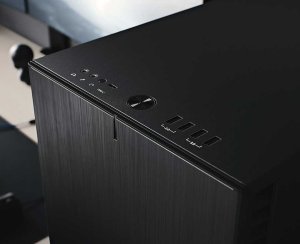 bluechip BUSINESSline Workstation WS3401 AMD Ryzen™ Threadripper™ 7960X 64 GB DDR5-SDRAM 1 TB SSD NVIDIA Quadro RTX A4000 Windows 11 Pro Tower Stanowisko Czarny 3