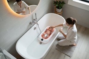 LEŻACZEK KĄPIELOWY Z TERMOMETREM HARMONY RÓŻOWY (4-3-18) 3