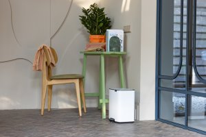Brabantia Bo Pedal Bin 12L - White 4