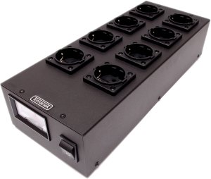 Tomanek TAP8ONV+ z DC Blockerami - listwa zasilająca do sprzętu audio z filtrem oraz dc blockerami, wyłącznikiem i woltomierzem 2