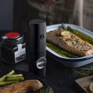Elektryczny Młynek Do Pieprzu Soli Przypraw Akku Ładowanie USB Zestaw 2 Szt 3