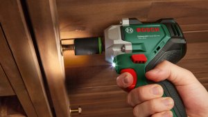 Klucz udarowy Bosch UniversalImpactDrive18V- -350 Ak.smug.sukt.solo 4053423319767 4