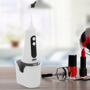 BEZPIECZNE CZYSZCZENIE USZU - IRYGATOR I ZESTAW DO USUWANIA WOSKOWINY 6