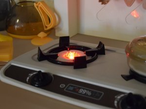 Interaktywna brązowa kuchnia dla dzieci+efekty: światło dźwięk para ZA5765 13