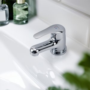 Bateria umywalkowa Avapax Taro stojąca chrom 2