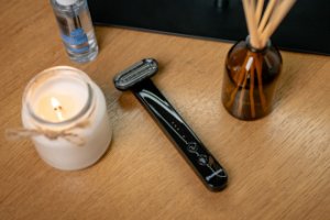 Masażer soniczny do liftingu twarzy z funkcją EMS Humanas Aurora - czarny 12