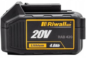 Piła łańcuchowa Riwall RACS 2520i set akumulatorowa bateria ładowarka 6