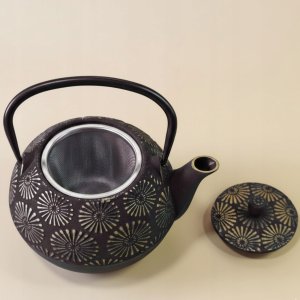 MPLCo Dzbanek żeliwny z czarkami i podstawką KOGA, 1200 ml 6