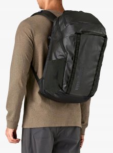 Plecak black hole pack 32l-black w-black PATAGONIA 2