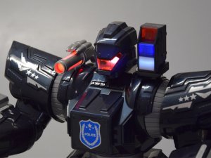 Zdalnie sterowany ROBOT POLICYJNY - chodzi, tańczy, strzela i świeci RC0731 13