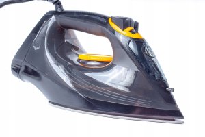 ŻELAZKO SAMOCZYSZCZĄCE PAROWE CERAMICZNA POWŁOKA DUŻA MOC RIWALL 13