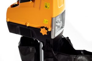 Riwall Rozdrabniacz elektryczny RES3044 do gałęzi rębak frezowy Żbik mocny 5