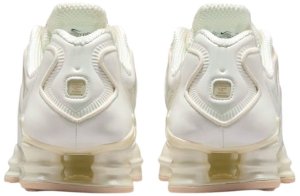 Nike Buty NIKE WMNS SHOX TL (IH5075 219) 41 6
