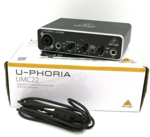 Behringer U-Phoria UMC22 -aanikortti USB-vaylaan 11