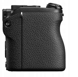 Sony A6700 mikrojarjestelmakamera + 16-50 mm F3.5-5.6 OSS II -objektiivi 5