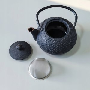 Czajnik żeliwny z zaparzaczem KAMIN, 900 ml 3