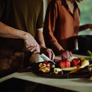 Fiskars Uniwersalny nóż kuchenny Folken 12 cm 2