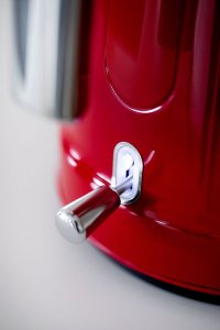 NOVIS K1 elektrinis virdulys, raudonos spalvos 3