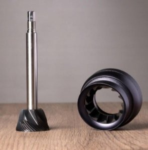 1Zpresso J-Ultra ręczny młynek do kawy żelazny stożkowy mechanizm 40g 4