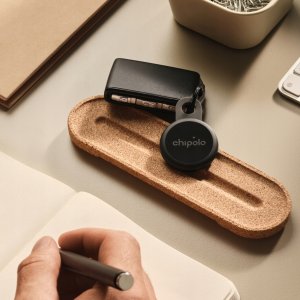Chipolo LOOP – Rechargeable Bluetooth Tracker with Silicone Loop for iOS & Android, Charcoal 2