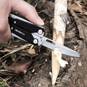 Multitool NexTool W4 11w1 z kluczem nastawnym typu francuz 9