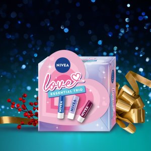 NIVEA_SET Love Essential Trio pomadki do ust Original + Overnight Care + Blackberry Shine 3x4,8g 2