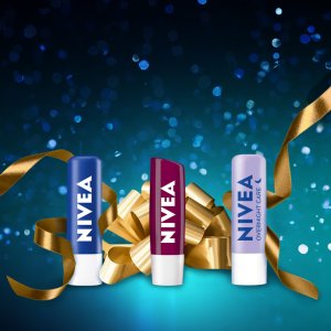 NIVEA_SET Love Essential Trio pomadki do ust Original + Overnight Care + Blackberry Shine 3x4,8g 3