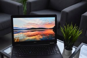 Laptop poleasingowy Dell Laptop Latitude i7 16GB 480GB SSD FHD 4