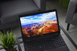 Laptop poleasingowy Dell Laptop Latitude i7 16GB 480GB SSD FHD 6