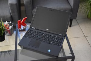Laptop poleasingowy Dell Laptop Latitude i7 16GB 480GB SSD FHD 9