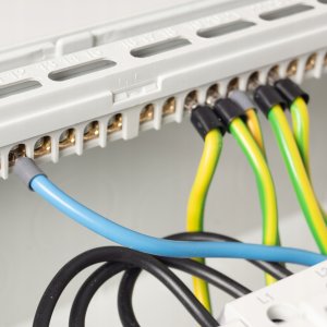 Rozdzielnica fotowoltaiczna PV 1000V DC/AC IP65 32A - 4 stringi 5