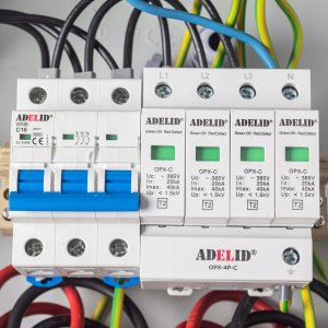 Rozdzielnica fotowoltaiczna PV 1000V DC/AC IP65 32A - 4 stringi 6