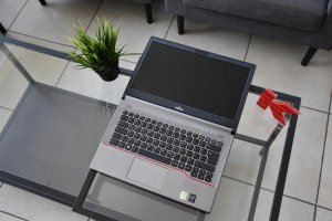 Laptop poleasingowy Fujitsu Laptop Fujitsu Lifebook E744 FHD | i7-4600M 16GB 240GB SSD | Windows 10 9