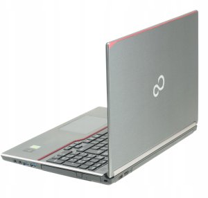 Laptop FUJITSU 15,6 8GB 256GB SSD Windows 11 8
