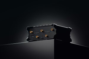 TELTONIKA NETWORKS�RUT956�DUAL SIM 4G/LTE/3G/2G RS232 RS584 WiFi Router eSIM Version 8