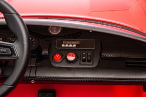 Czerwone Porsche Taycan Turbo S Licencjonowane Autko na Akumulator dla Dzieci EDUKAMP 26