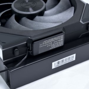 Chłodzenie wodne Lian Li Galahad II LCD 280 TL Wireless (GA2ALCD28TLB) 10