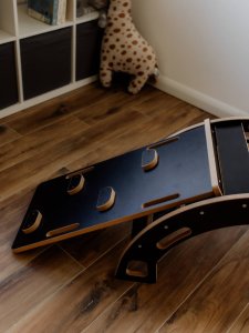 Bujak Montessori czarny M + zjeżdżalnia ze ścianką + poduszka beżowa 5