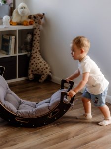 Bujak Montessori czarny M + zjeżdżalnia ze ścianką + poduszka beżowa 6