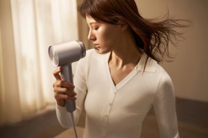 Laifen Suszarka do Włosów Swift 4 Tytanowa z Jonizacją z Dyfuzorem Olejków 9